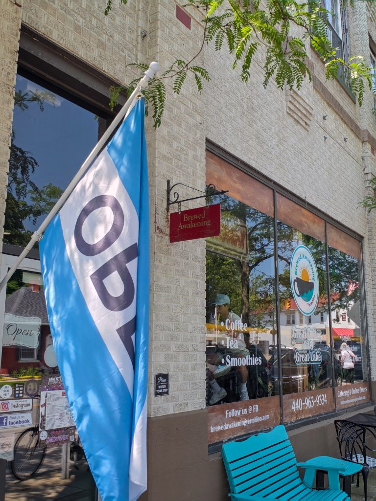 One of the top things to do in Vermilion Ohio for breakfast: coffee, bagels, and sandwhiches