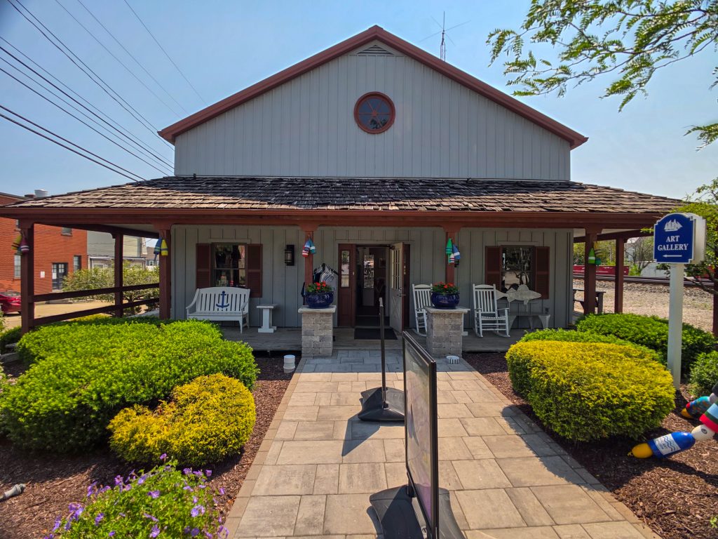 Things to do in Vermilion Ohio: include exploring the art gallery featuring local artists