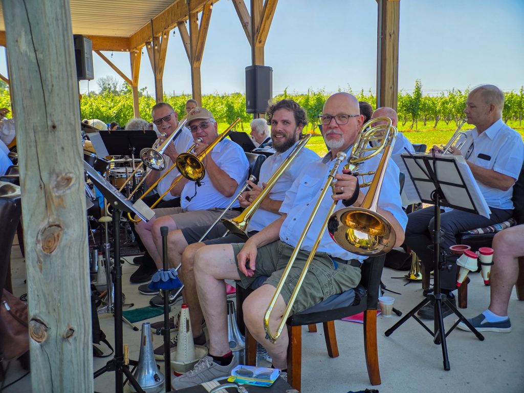 Live jazz band performing at Kosicek Vineyards near Ashtabula, Ohio