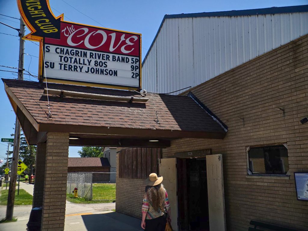 The Cove Night Club exterior